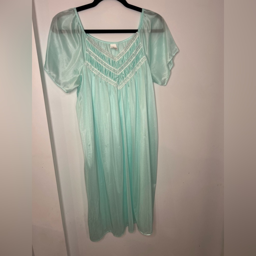 Vintage negligee with lace detailing